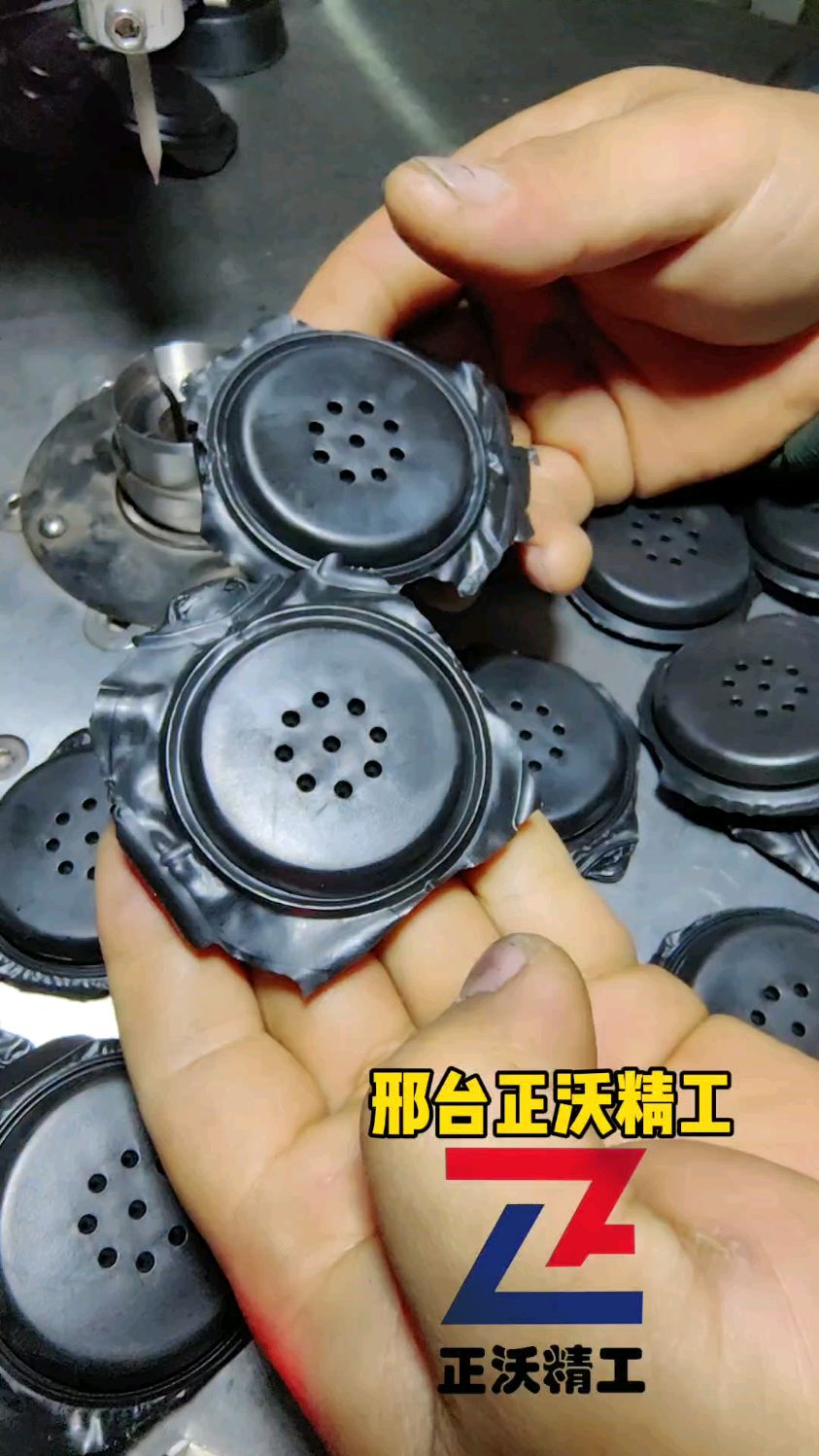橡胶产品修边，毛边修边就是这么简单！